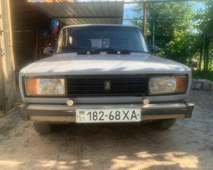 Серый ВАЗ 2105, объемом двигателя 1.5 л и пробегом 200 тыс. км за 900 $, фото 4 на Automoto.ua