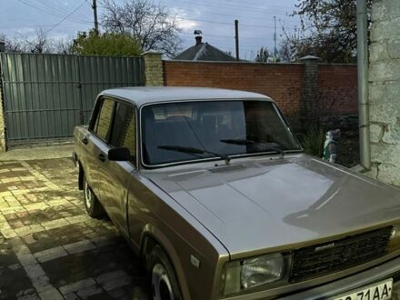 Серый ВАЗ 2105, объемом двигателя 1.5 л и пробегом 100 тыс. км за 952 $, фото 1 на Automoto.ua