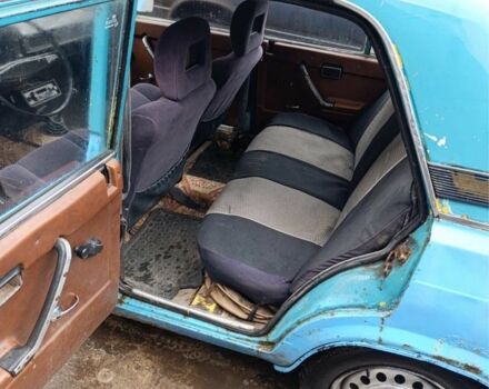 Синий ВАЗ 2105, объемом двигателя 1.3 л и пробегом 120 тыс. км за 286 $, фото 5 на Automoto.ua