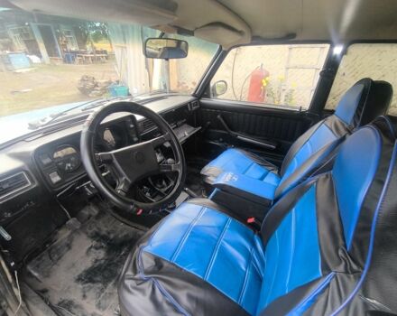 Синий ВАЗ 2105, объемом двигателя 1.5 л и пробегом 100 тыс. км за 597 $, фото 4 на Automoto.ua