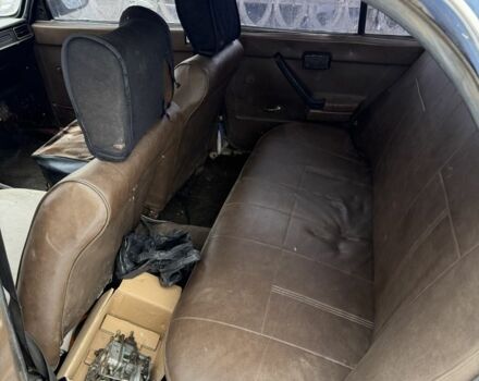 Синий ВАЗ 2105, объемом двигателя 1.5 л и пробегом 200 тыс. км за 300 $, фото 5 на Automoto.ua