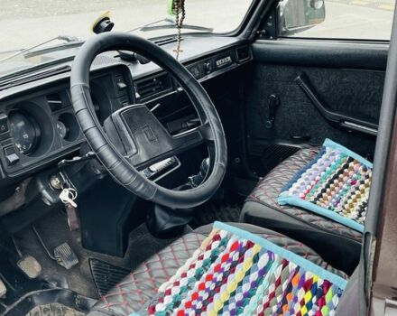 Синий ВАЗ 2105, объемом двигателя 1.5 л и пробегом 179 тыс. км за 954 $, фото 9 на Automoto.ua