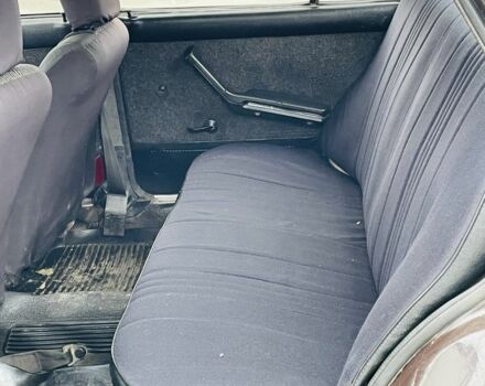 Синий ВАЗ 2105, объемом двигателя 1.5 л и пробегом 179 тыс. км за 954 $, фото 10 на Automoto.ua