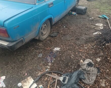 Синий ВАЗ 2105, объемом двигателя 0 л и пробегом 1 тыс. км за 426 $, фото 2 на Automoto.ua