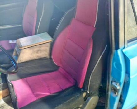 Синий ВАЗ 2105, объемом двигателя 1.5 л и пробегом 200 тыс. км за 530 $, фото 5 на Automoto.ua