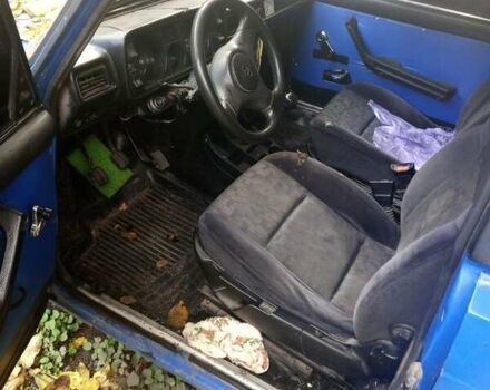 Синий ВАЗ 2105, объемом двигателя 8 л и пробегом 90 тыс. км за 408 $, фото 6 на Automoto.ua