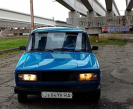 Синий ВАЗ 2105, объемом двигателя 1.5 л и пробегом 0 тыс. км за 430 $, фото 2 на Automoto.ua