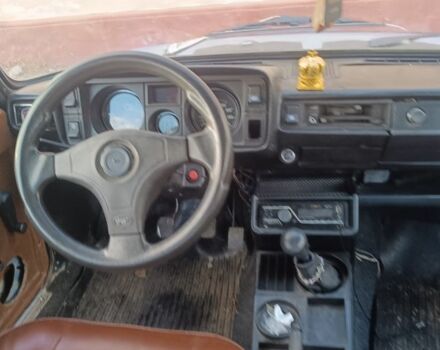 Синий ВАЗ 2105, объемом двигателя 1.2 л и пробегом 350 тыс. км за 300 $, фото 3 на Automoto.ua