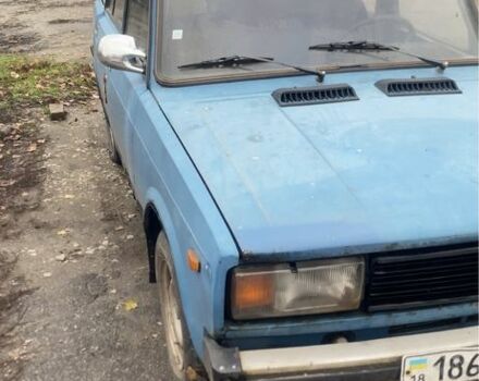 Синий ВАЗ 2105, объемом двигателя 1.5 л и пробегом 100 тыс. км за 321 $, фото 3 на Automoto.ua