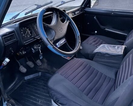 Синий ВАЗ 2105, объемом двигателя 1.5 л и пробегом 66 тыс. км за 605 $, фото 6 на Automoto.ua