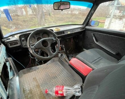Синий ВАЗ 2105, объемом двигателя 1.5 л и пробегом 60 тыс. км за 154 $, фото 4 на Automoto.ua