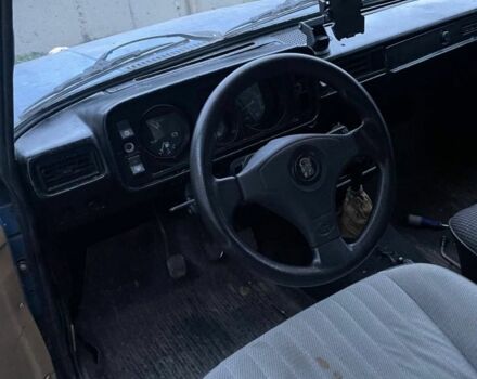 Синій ВАЗ 2105, об'ємом двигуна 1.5 л та пробігом 300 тис. км за 450 $, фото 5 на Automoto.ua