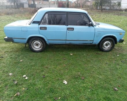 Синий ВАЗ 2105, объемом двигателя 1.5 л и пробегом 250 тыс. км за 709 $, фото 5 на Automoto.ua