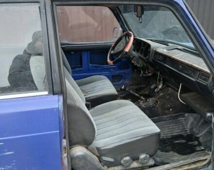 Синий ВАЗ 2105, объемом двигателя 1.5 л и пробегом 200 тыс. км за 179 $, фото 2 на Automoto.ua