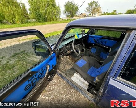 Синий ВАЗ 2105, объемом двигателя 1.5 л и пробегом 425 тыс. км за 450 $, фото 4 на Automoto.ua