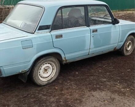 Синий ВАЗ 2105, объемом двигателя 1.3 л и пробегом 1000 тыс. км за 426 $, фото 3 на Automoto.ua