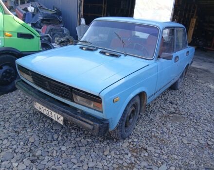 Синий ВАЗ 2105, объемом двигателя 1.5 л и пробегом 300 тыс. км за 349 $, фото 2 на Automoto.ua