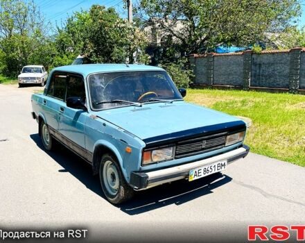 Синий ВАЗ 2105, объемом двигателя 1.3 л и пробегом 200 тыс. км за 550 $, фото 1 на Automoto.ua
