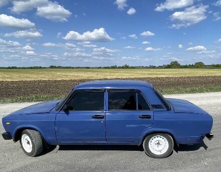 Синий ВАЗ 2105, объемом двигателя 1.5 л и пробегом 104 тыс. км за 492 $, фото 5 на Automoto.ua