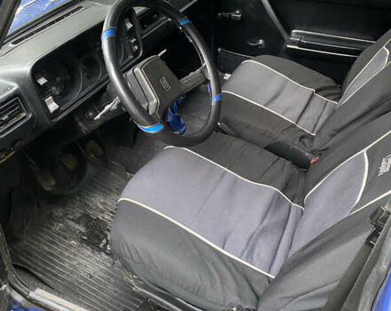 Синий ВАЗ 2105, объемом двигателя 1.3 л и пробегом 80 тыс. км за 800 $, фото 4 на Automoto.ua