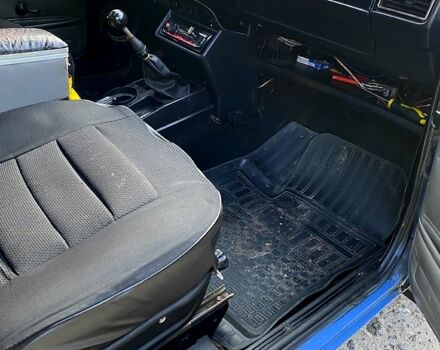 Синий ВАЗ 2105, объемом двигателя 1.3 л и пробегом 150 тыс. км за 1050 $, фото 5 на Automoto.ua