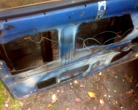 Синий ВАЗ 2105, объемом двигателя 1.3 л и пробегом 623 тыс. км за 700 $, фото 9 на Automoto.ua