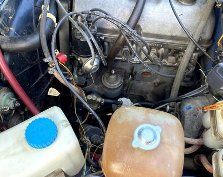 Синий ВАЗ 2105, объемом двигателя 1.3 л и пробегом 150 тыс. км за 1050 $, фото 3 на Automoto.ua