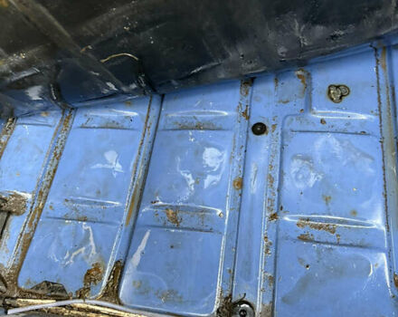 Синій ВАЗ 2105, об'ємом двигуна 1.45 л та пробігом 180 тис. км за 950 $, фото 11 на Automoto.ua