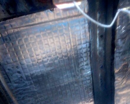 Синий ВАЗ 2105, объемом двигателя 1.3 л и пробегом 623 тыс. км за 700 $, фото 6 на Automoto.ua