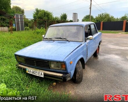 Синий ВАЗ 2105, объемом двигателя 1.5 л и пробегом 300 тыс. км за 240 $, фото 1 на Automoto.ua