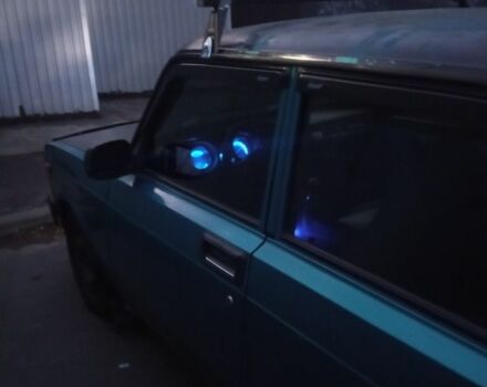 Синий ВАЗ 2105, объемом двигателя 0 л и пробегом 368 тыс. км за 600 $, фото 2 на Automoto.ua