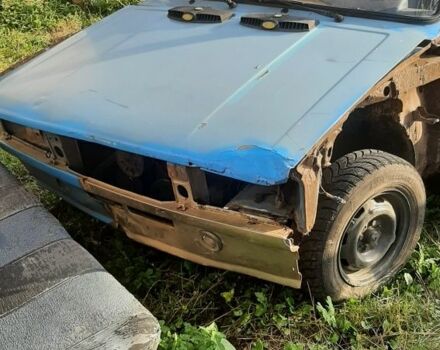 Синий ВАЗ 2105, объемом двигателя 1.5 л и пробегом 130 тыс. км за 400 $, фото 1 на Automoto.ua