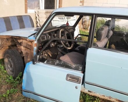 Синий ВАЗ 2105, объемом двигателя 1.5 л и пробегом 130 тыс. км за 400 $, фото 5 на Automoto.ua