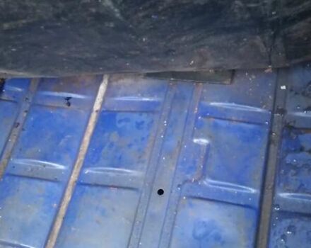 Синий ВАЗ 2105, объемом двигателя 1.3 л и пробегом 200 тыс. км за 650 $, фото 10 на Automoto.ua