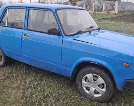 Синий ВАЗ 2105, объемом двигателя 1.5 л и пробегом 250 тыс. км за 710 $, фото 2 на Automoto.ua