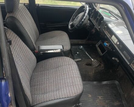 Синий ВАЗ 2105, объемом двигателя 1 л и пробегом 1000 тыс. км за 426 $, фото 3 на Automoto.ua