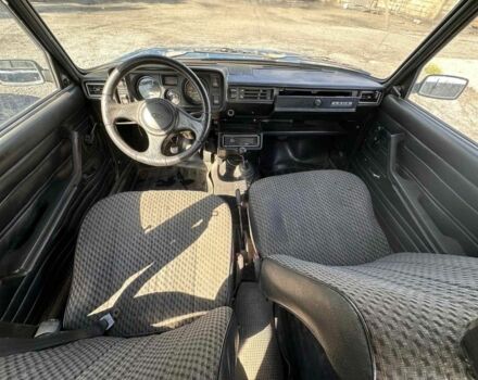 Синий ВАЗ 2105, объемом двигателя 1.5 л и пробегом 235 тыс. км за 650 $, фото 4 на Automoto.ua