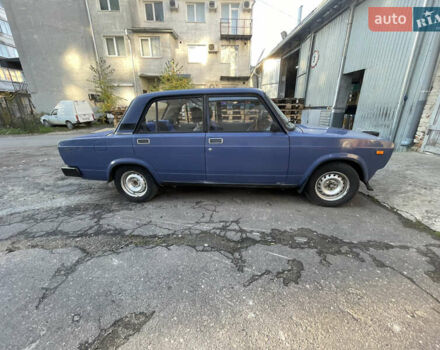 Синий ВАЗ 2105, объемом двигателя 1.5 л и пробегом 80 тыс. км за 1700 $, фото 4 на Automoto.ua