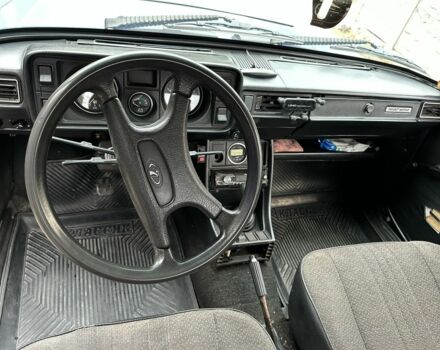 Синий ВАЗ 2105, объемом двигателя 1.5 л и пробегом 100 тыс. км за 1200 $, фото 11 на Automoto.ua