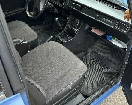 Синий ВАЗ 2105, объемом двигателя 1.5 л и пробегом 100 тыс. км за 1200 $, фото 8 на Automoto.ua