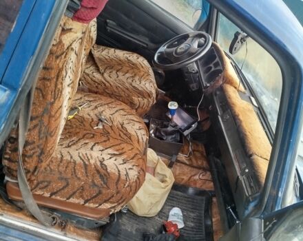 Синий ВАЗ 2105, объемом двигателя 1.5 л и пробегом 1 тыс. км за 656 $, фото 3 на Automoto.ua