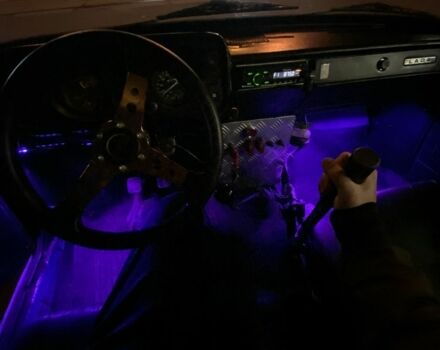 Синий ВАЗ 2105, объемом двигателя 1.5 л и пробегом 666 тыс. км за 1450 $, фото 4 на Automoto.ua