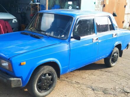 ВАЗ 2105 1980 в Чернигове на Automoto.ua Синий ВАЗ 2105, объемом двигателя 0 л и пробегом 400 тыс. км за 500 $, фото 1 на Automoto.ua