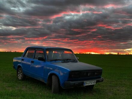 ВАЗ 2105 1980 в Березанке на Automoto.ua Синий ВАЗ 2105, объемом двигателя 1.5 л и пробегом 2 тыс. км за 596 $, фото 1 на Automoto.ua