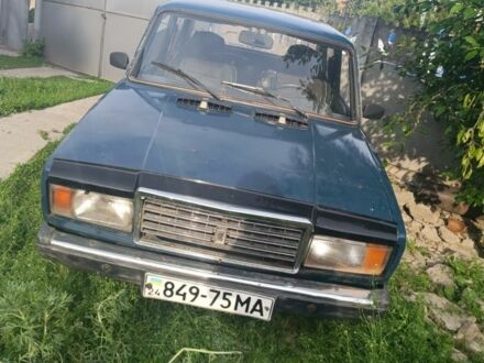 ВАЗ 2105 1983 в Ромнах на Automoto.ua Синий ВАЗ 2105, объемом двигателя 1.5 л и пробегом 300 тыс. км за 484 $, фото 1 на Automoto.ua