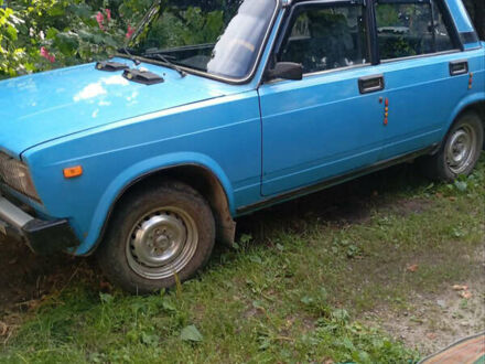 Синий ВАЗ 2105, объемом двигателя 1.29 л и пробегом 300 тыс. км за 850 $, фото 1 на Automoto.ua
