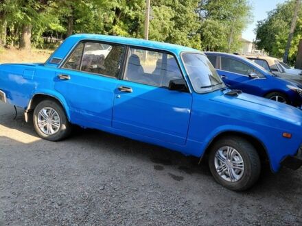 ВАЗ 2105 1984 у Одесі на Automoto.ua Синій ВАЗ 2105, об'ємом двигуна 1 л та пробігом 15 тис. км за 750 $, фото 1 на Automoto.ua