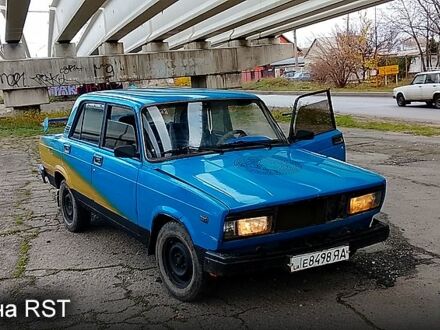 Синий ВАЗ 2105, объемом двигателя 1.5 л и пробегом 0 тыс. км за 430 $, фото 1 на Automoto.ua