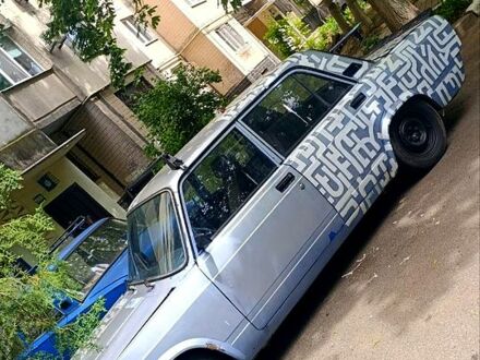 ВАЗ 2105 1985 в Одессе на Automoto.ua Синий ВАЗ 2105, объемом двигателя 1.3 л и пробегом 108 тыс. км за 500 $, фото 1 на Automoto.ua