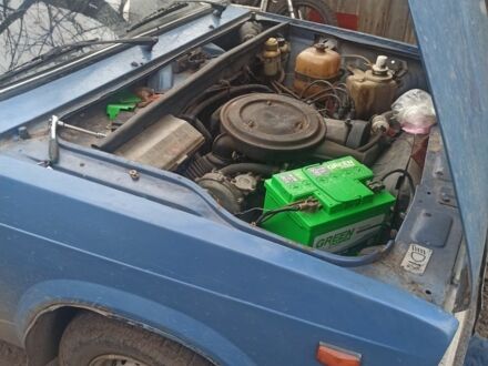 ВАЗ 2105 1986 у Славянске на Automoto.ua Синій ВАЗ 2105, об'ємом двигуна 0 л та пробігом 24 тис. км за 734 $, фото 1 на Automoto.ua